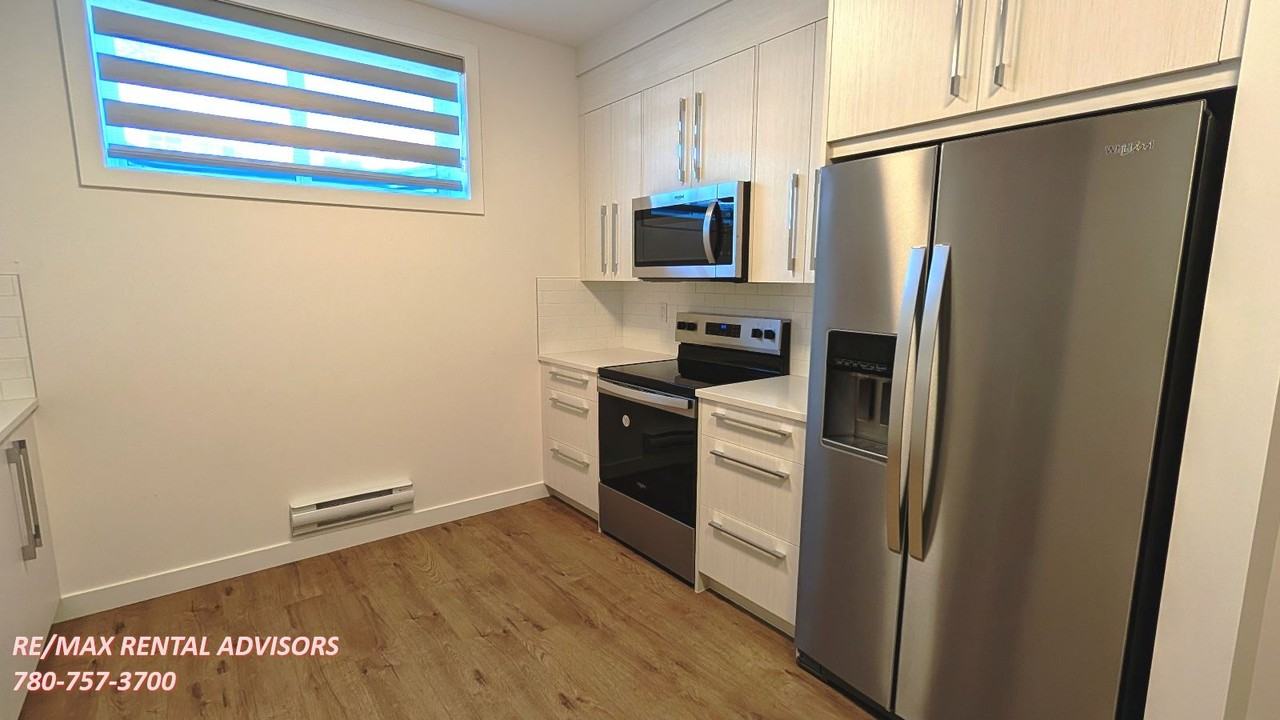 BSMT 586 Rangeview Street Southeast - Photo 2 of 10