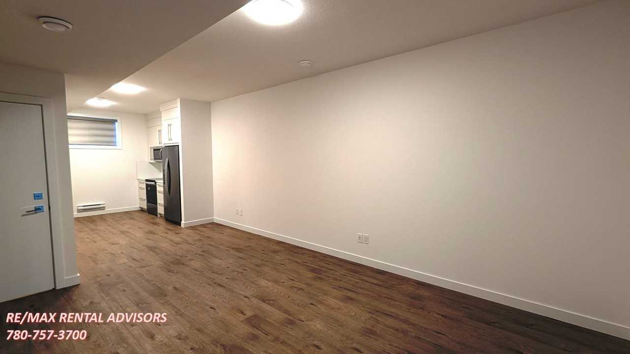 BSMT 586 Rangeview Street Southeast - Photo 6 of 10