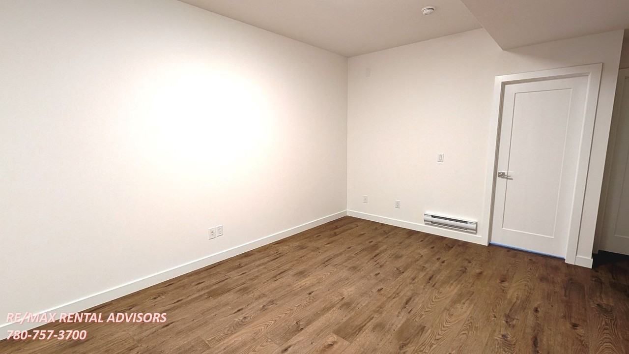 BSMT 586 Rangeview Street Southeast - Photo 7 of 10