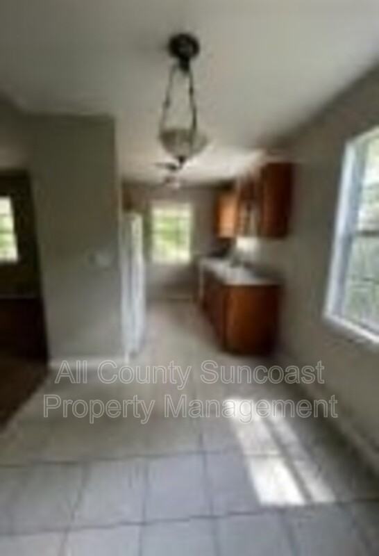 620 Mississippi St - Photo 3 of 8