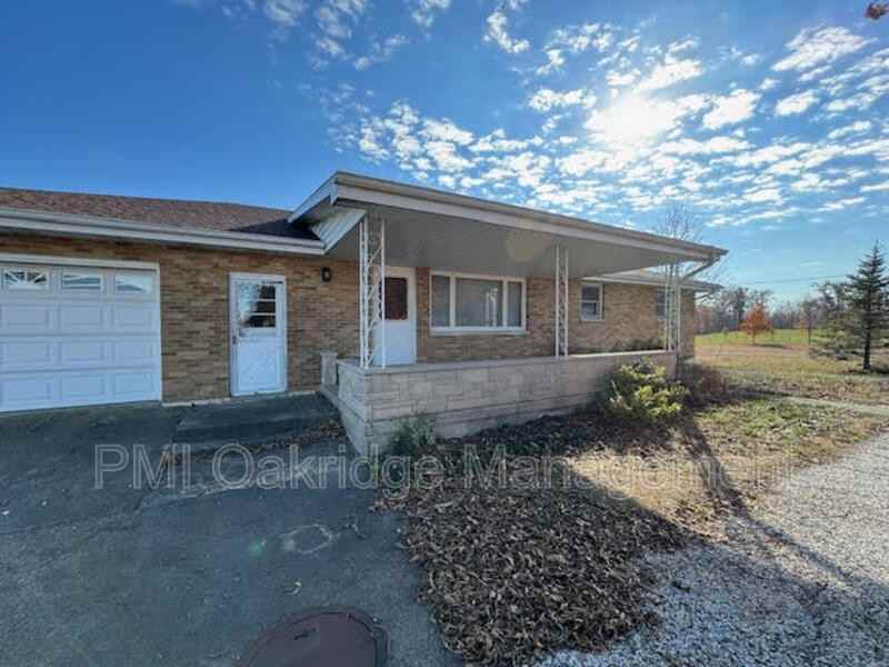 3332 Darke Shelby Rd - Photo 2 of 14