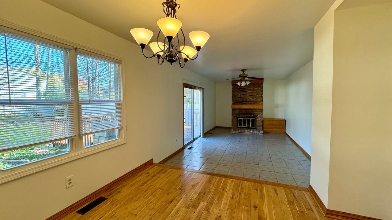 2157 Bayham Dr Se - Photo 6 of 20