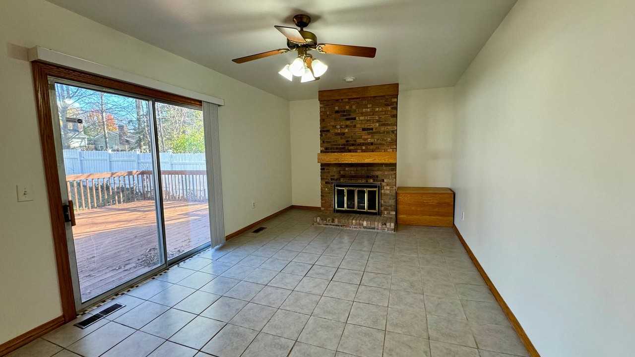 2157 Bayham Dr Se - Photo 7 of 20