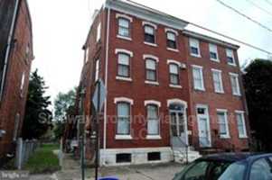 featured image of 212 E Broad St #2