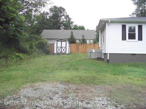 671 Cedar St - Photo 2 of 8
