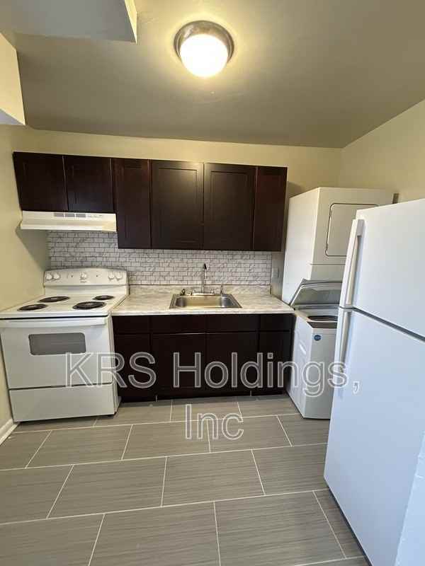 5203 Collindale Rd #3 - Photo 2 of 7