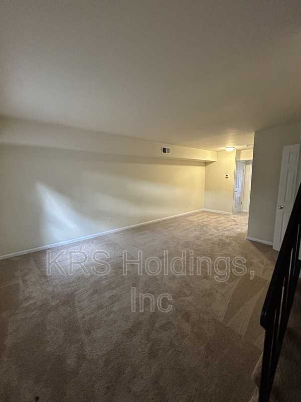 5203 Collindale Rd #3 - Photo 3 of 7