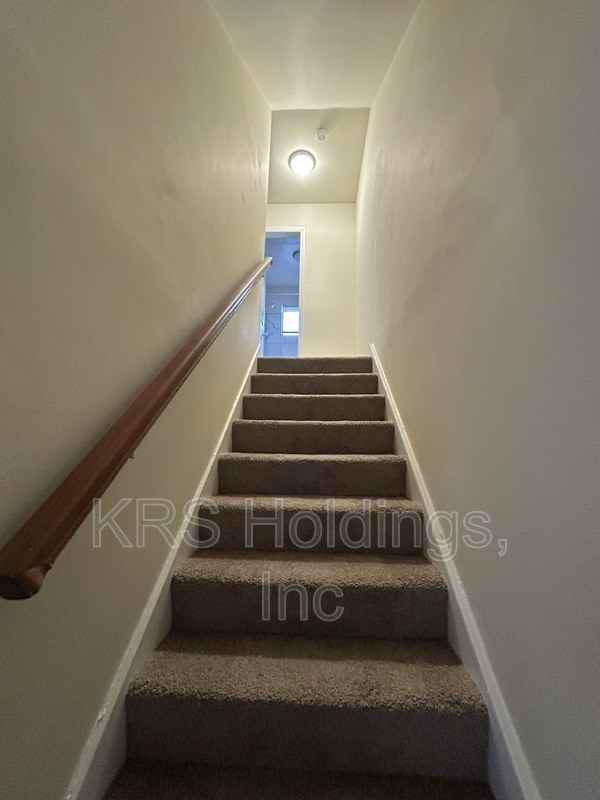5203 Collindale Rd #3 - Photo 4 of 7