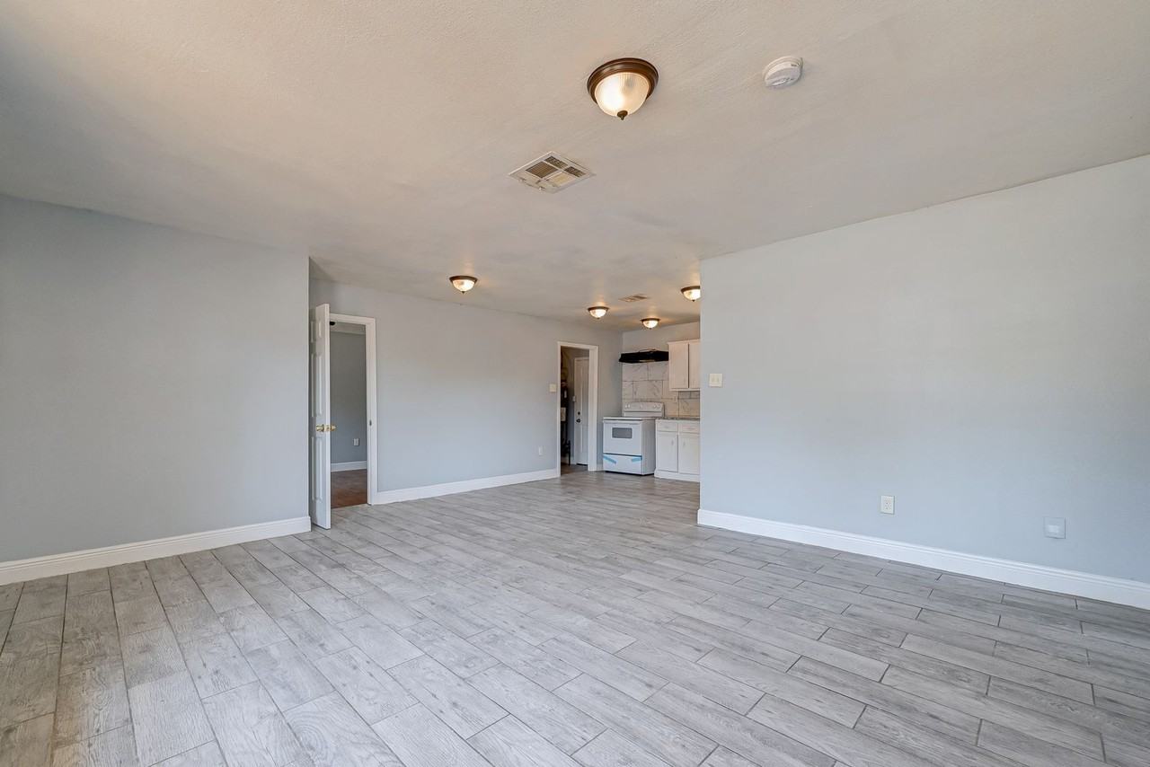 5859 Westover St - Photo 5 of 15
