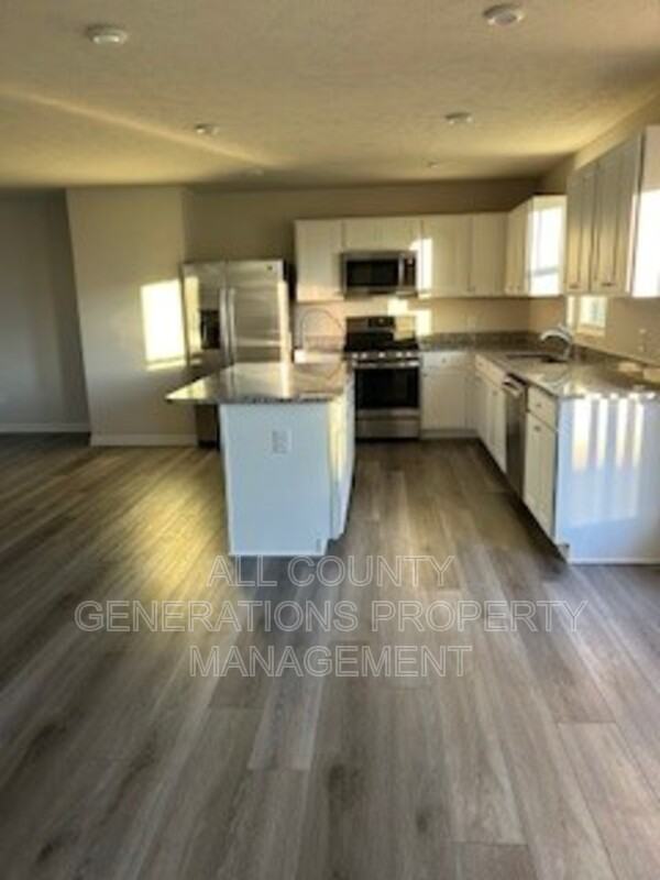 4796 Olivia Way - Photo 3 of 19