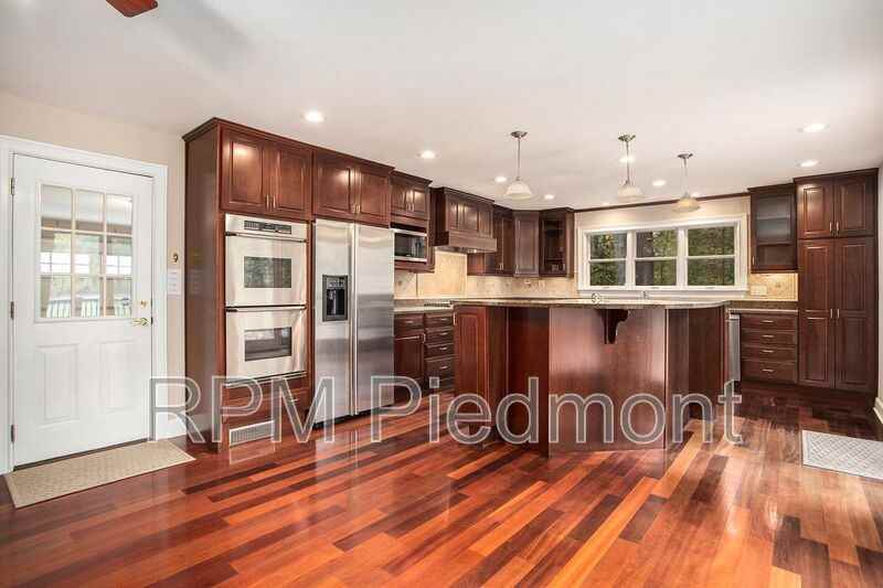 630 Pine Point Trce - Photo 3 of 33