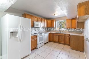 4420 S Dean Cir #B - Photo 1 of 1