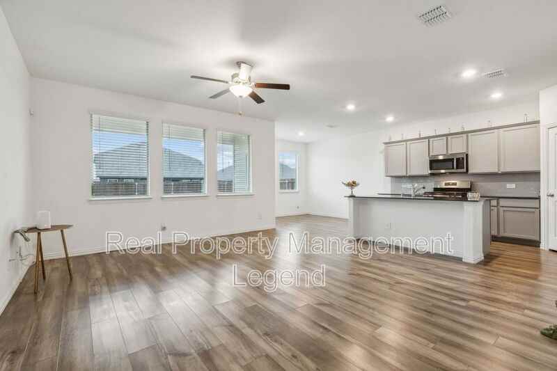 3803 Thomas Plains Dr - Photo 5 of 28