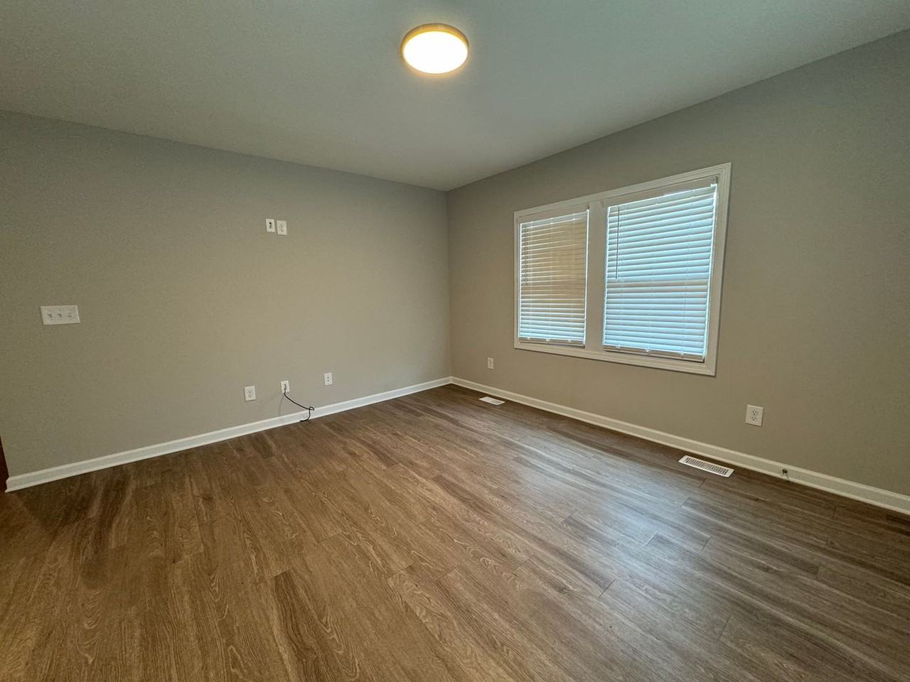 417-419 Lake Ave. - Photo 3 of 7