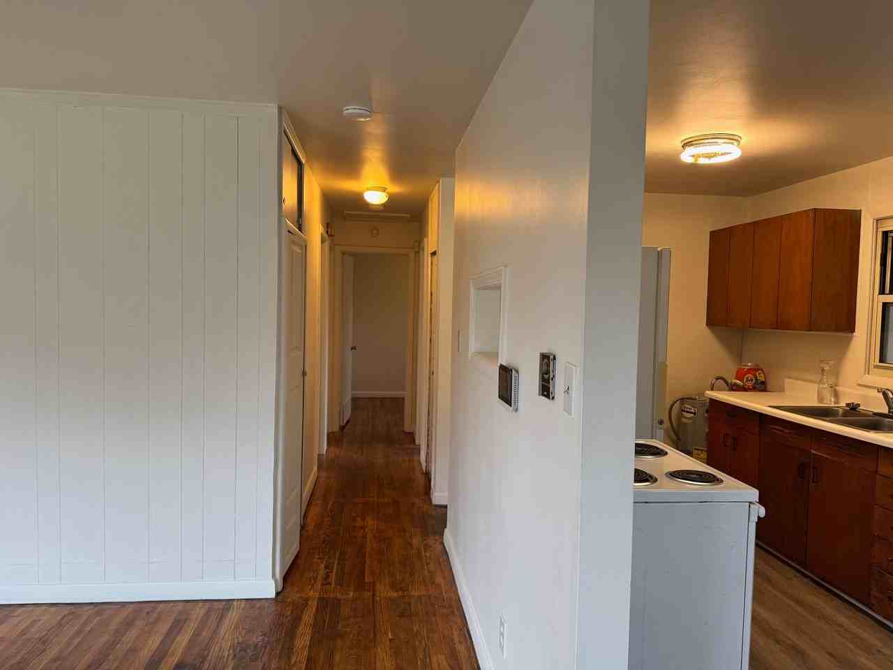 931 Moravia St - Photo 6 of 12