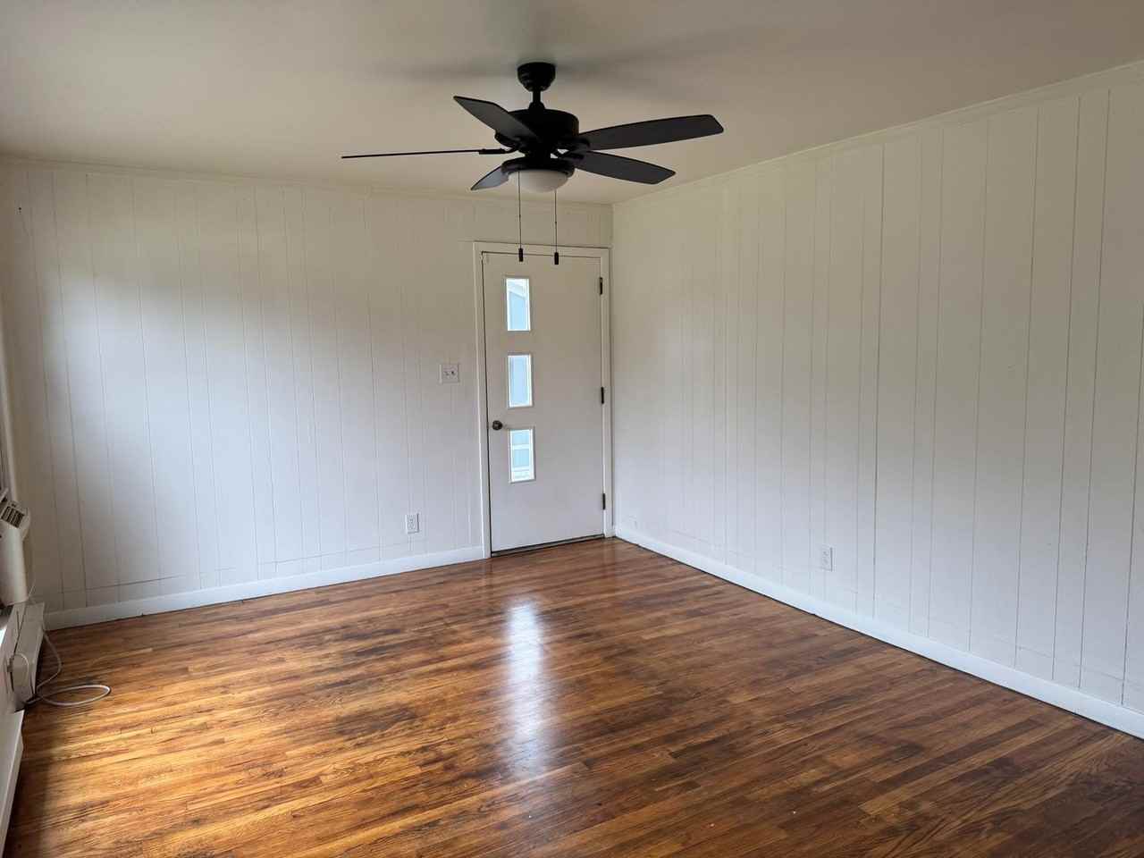 931 Moravia St - Photo 7 of 12