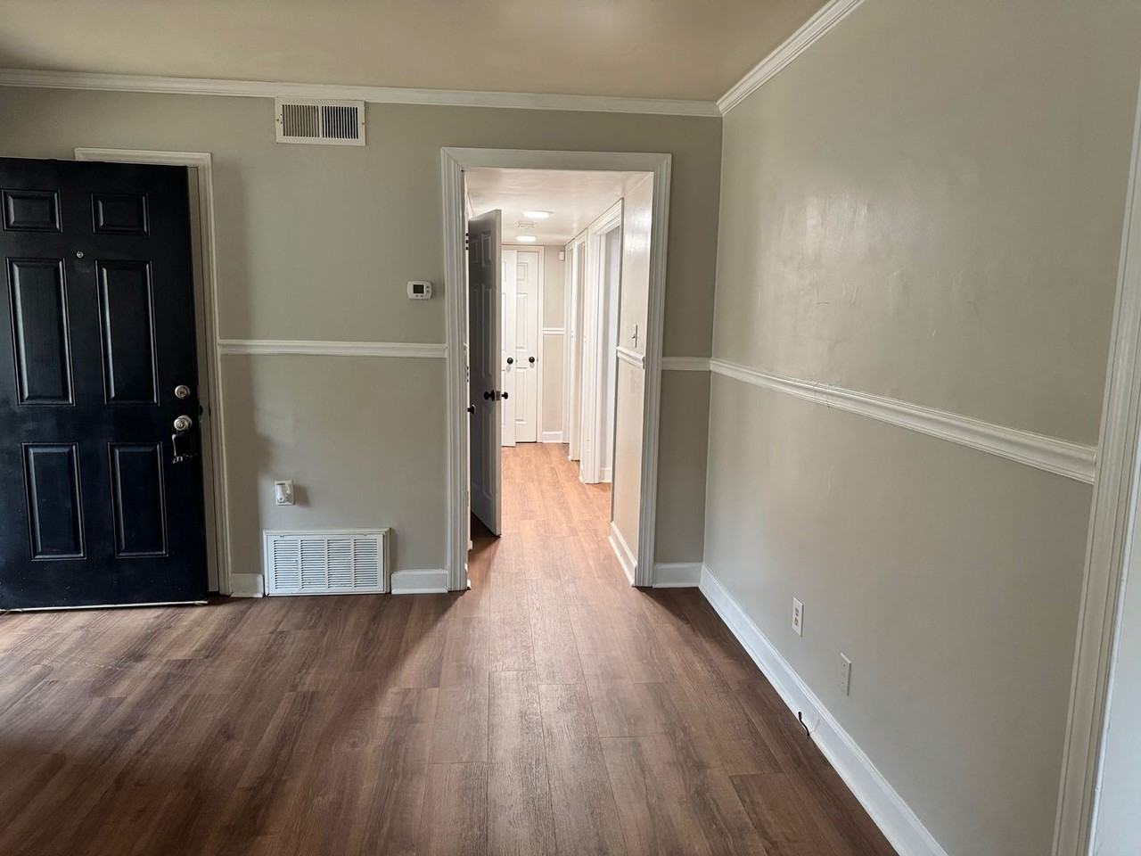 1561 Marble St - Photo 4 of 17