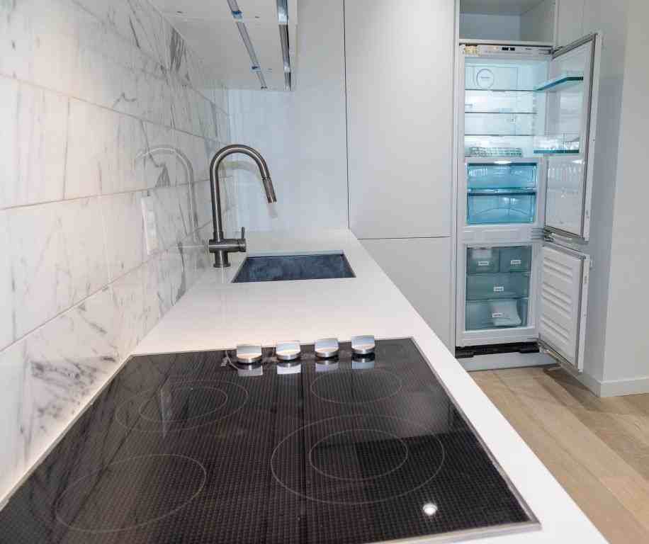 1443 Euclid St NW - Photo 4 of 37