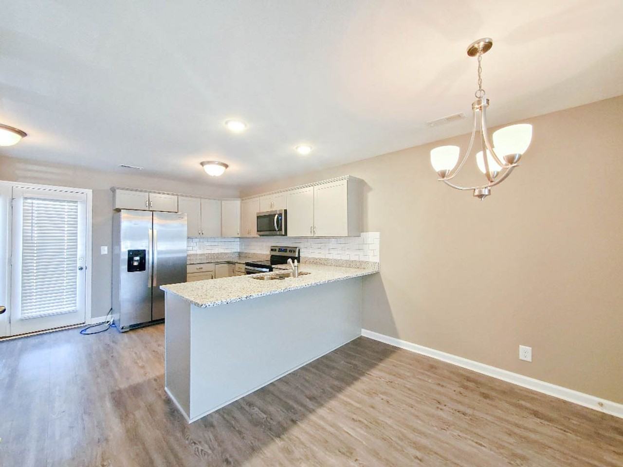 198 Alexander Boulevard - Photo 6 of 16