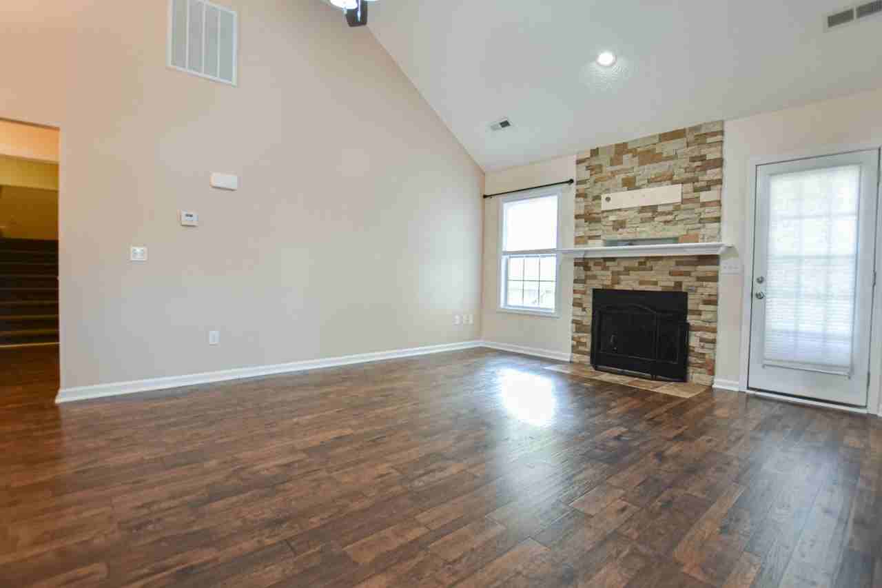 1410 Scrub Oak Dr - Photo 4 of 22