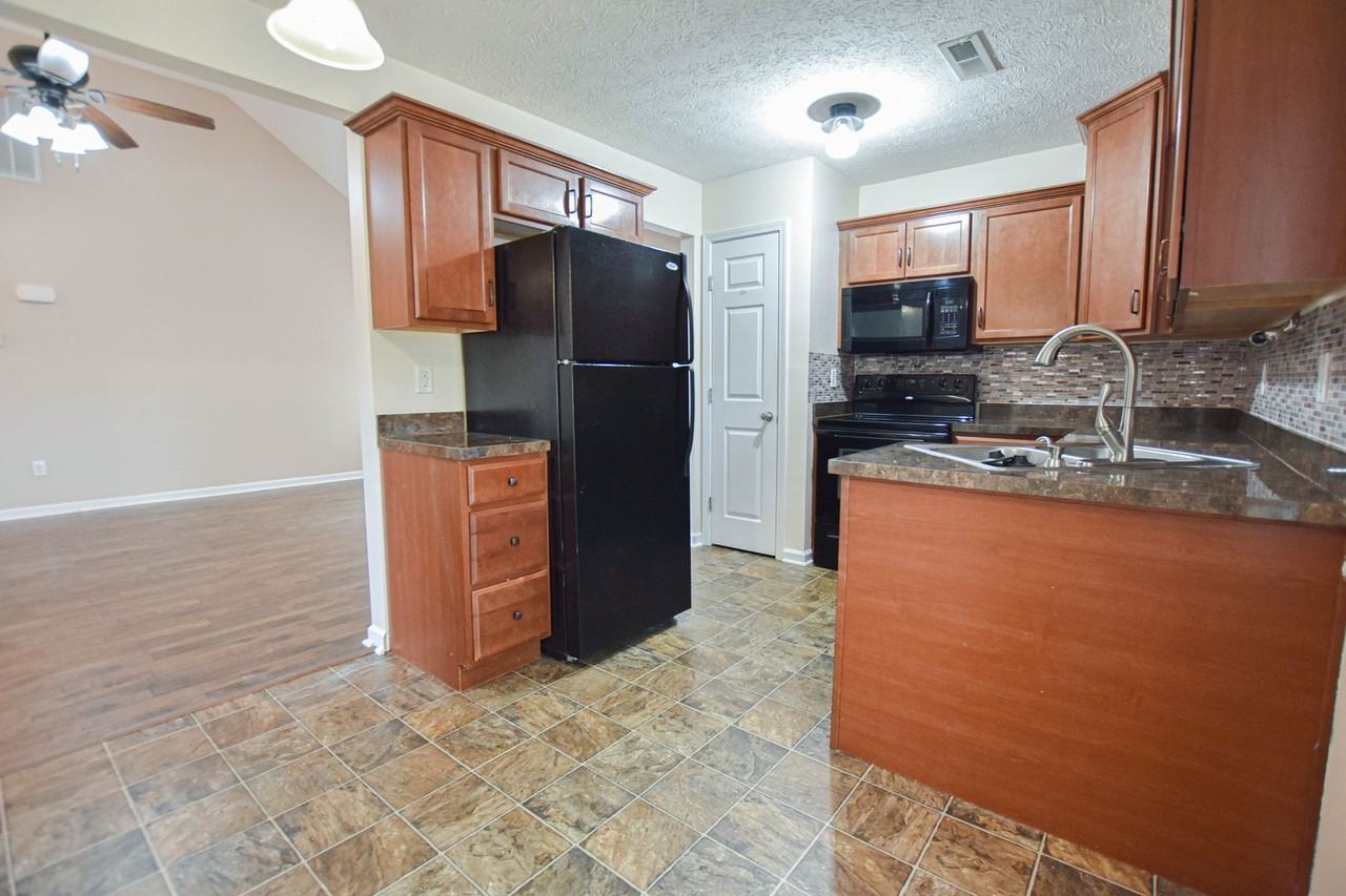 1410 Scrub Oak Dr - Photo 6 of 22