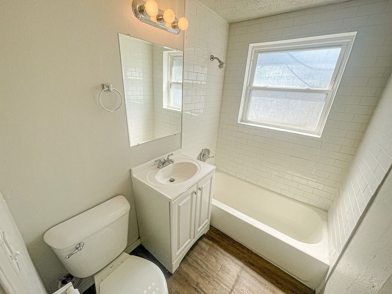 3704 Se 15th St - Photo 3 of 20