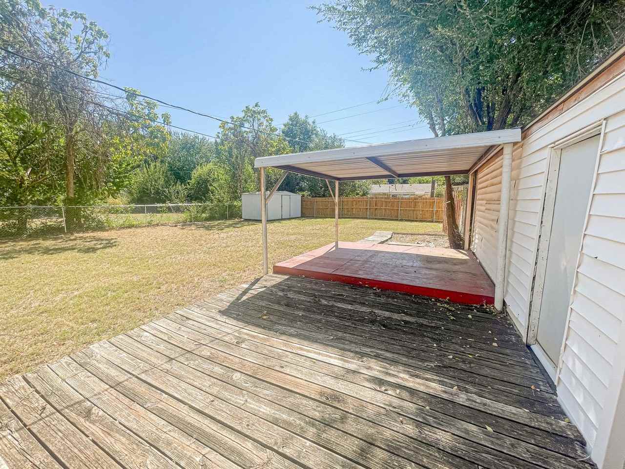 3704 Se 15th St - Photo 4 of 20