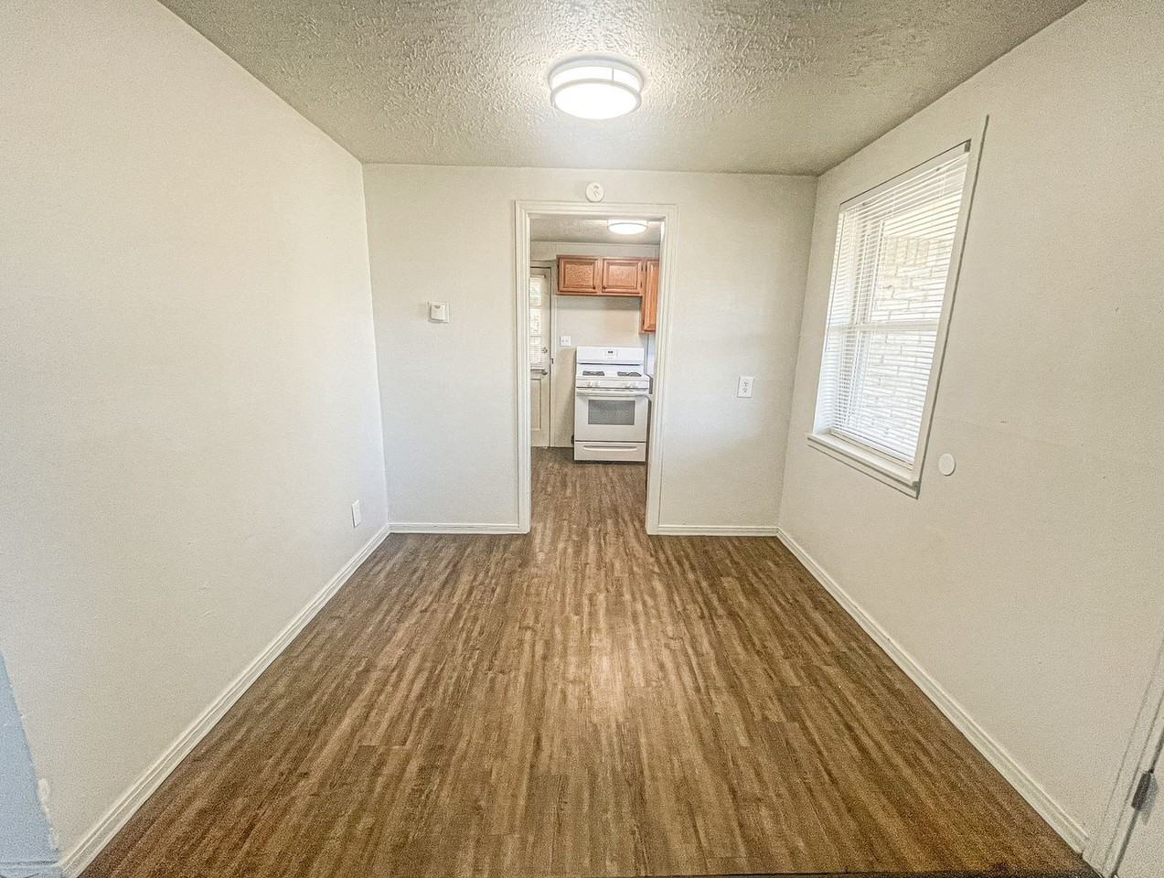 3704 Se 15th St - Photo 5 of 20