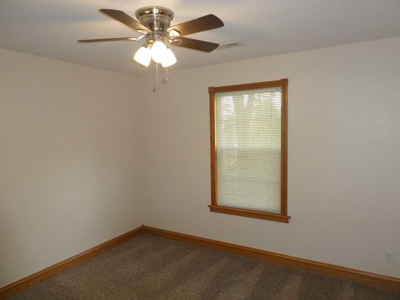 6604 Chrissula Ln - Photo 6 of 22
