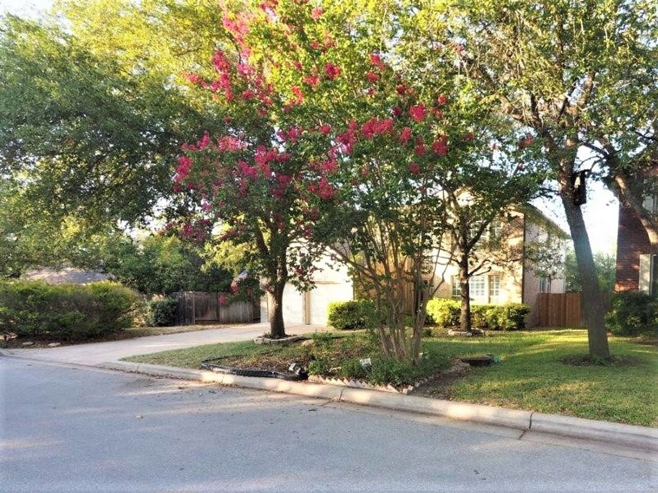 2849 Lantana Ridge Dr - Photo 2 of 37