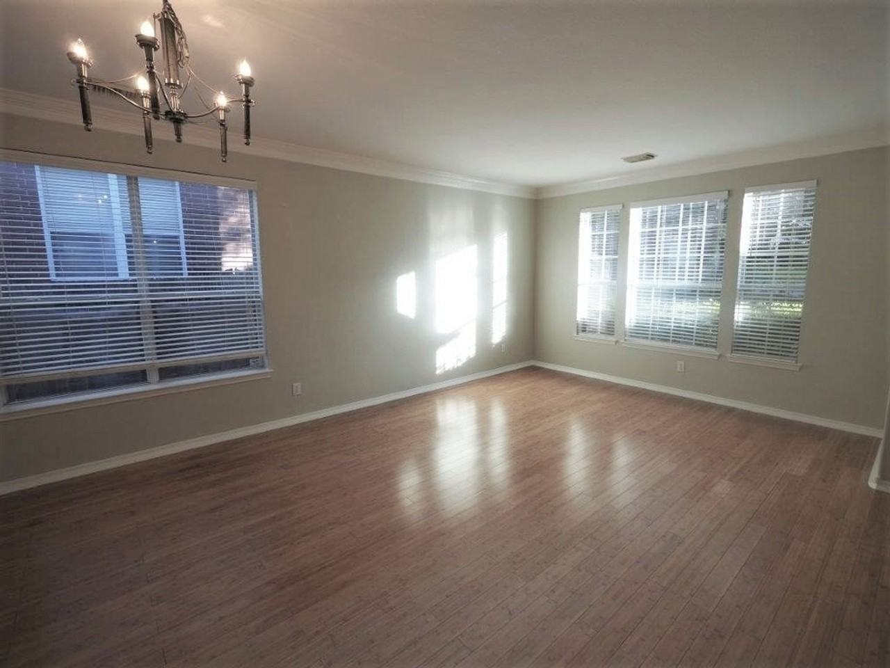 2849 Lantana Ridge Dr - Photo 4 of 37