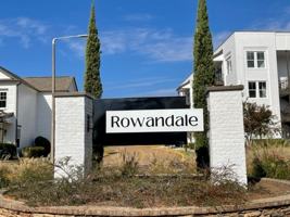 featured image of 204 Town Center Dr #34