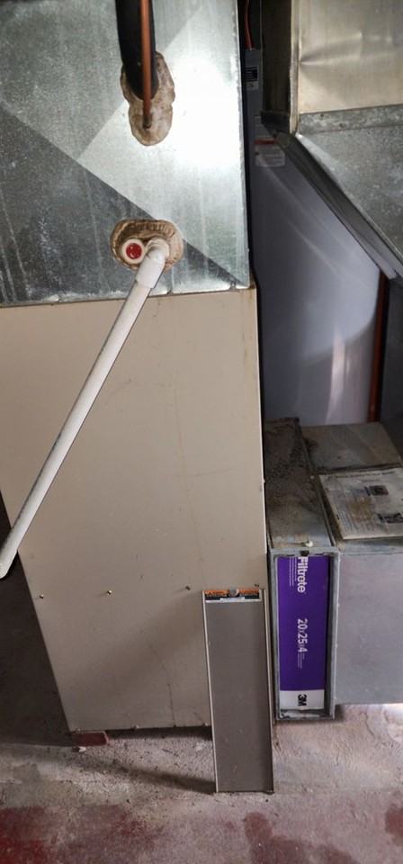 615 Division St - Photo 2 of 23