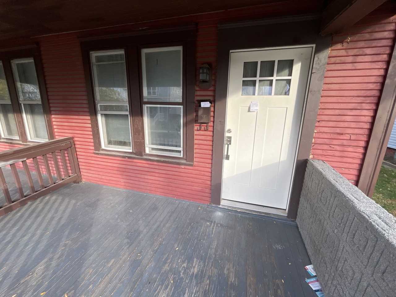 810 Wager St - Photo 2 of 17