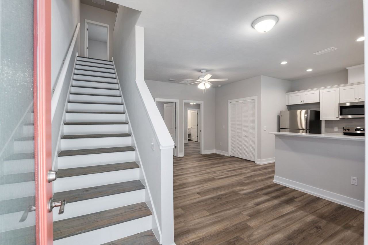 1323 Nw 6th Ave - Photo 2 of 42