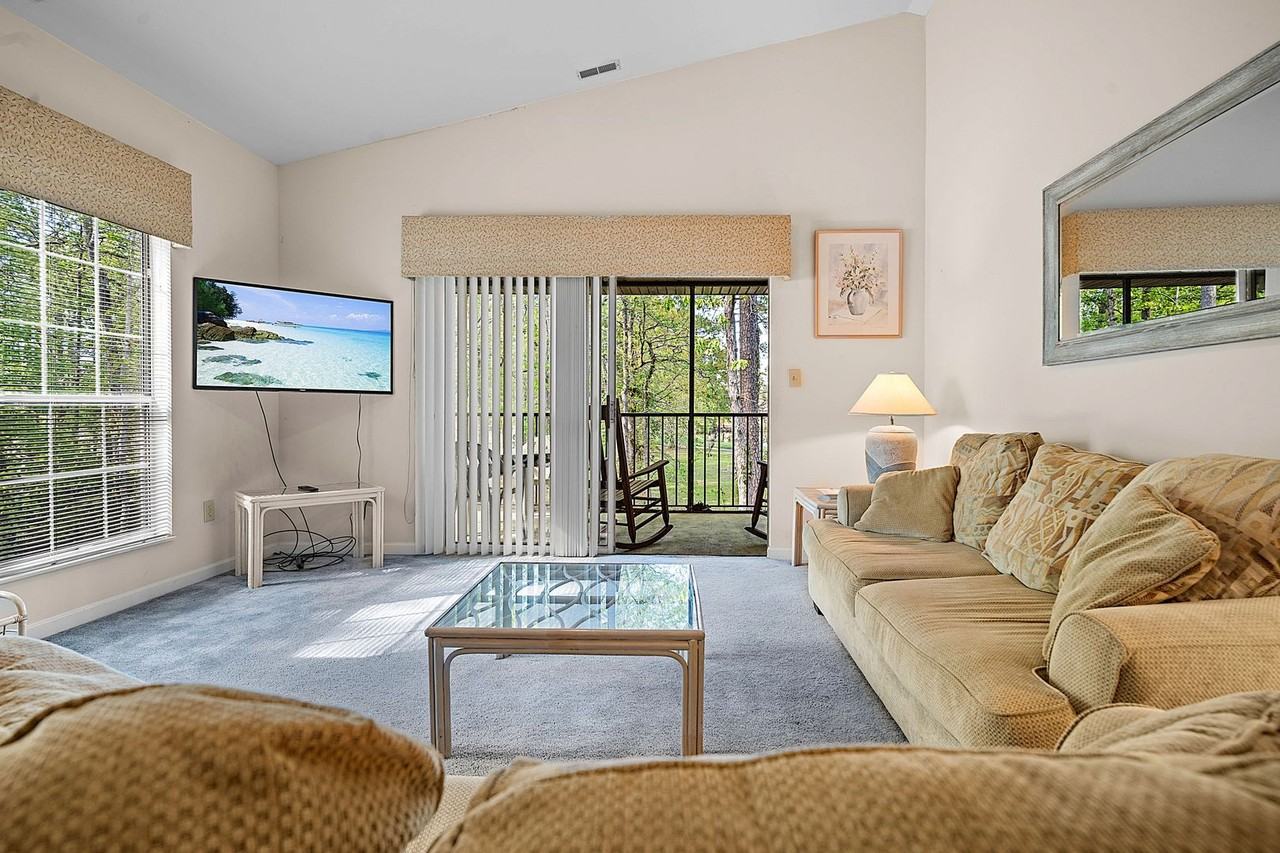 105 Pipers Ln - Photo 5 of 26