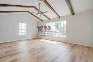 featured image of 3562 W 4th St #E