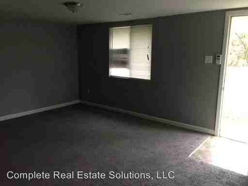 2932 Wallace Ave - Photo 3 of 9