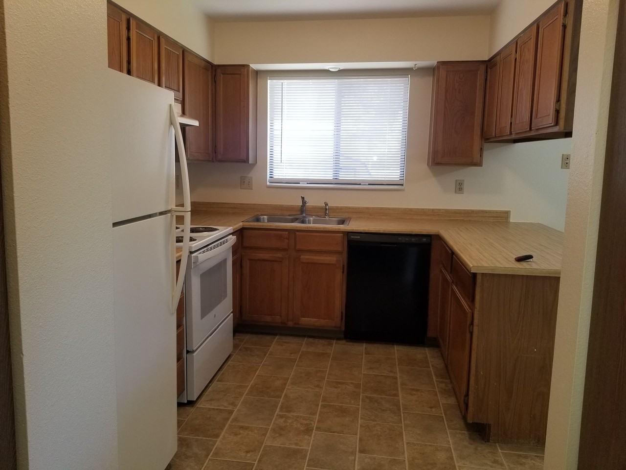 2718-2720 Sagebrush Drive - Photo 3 of 14