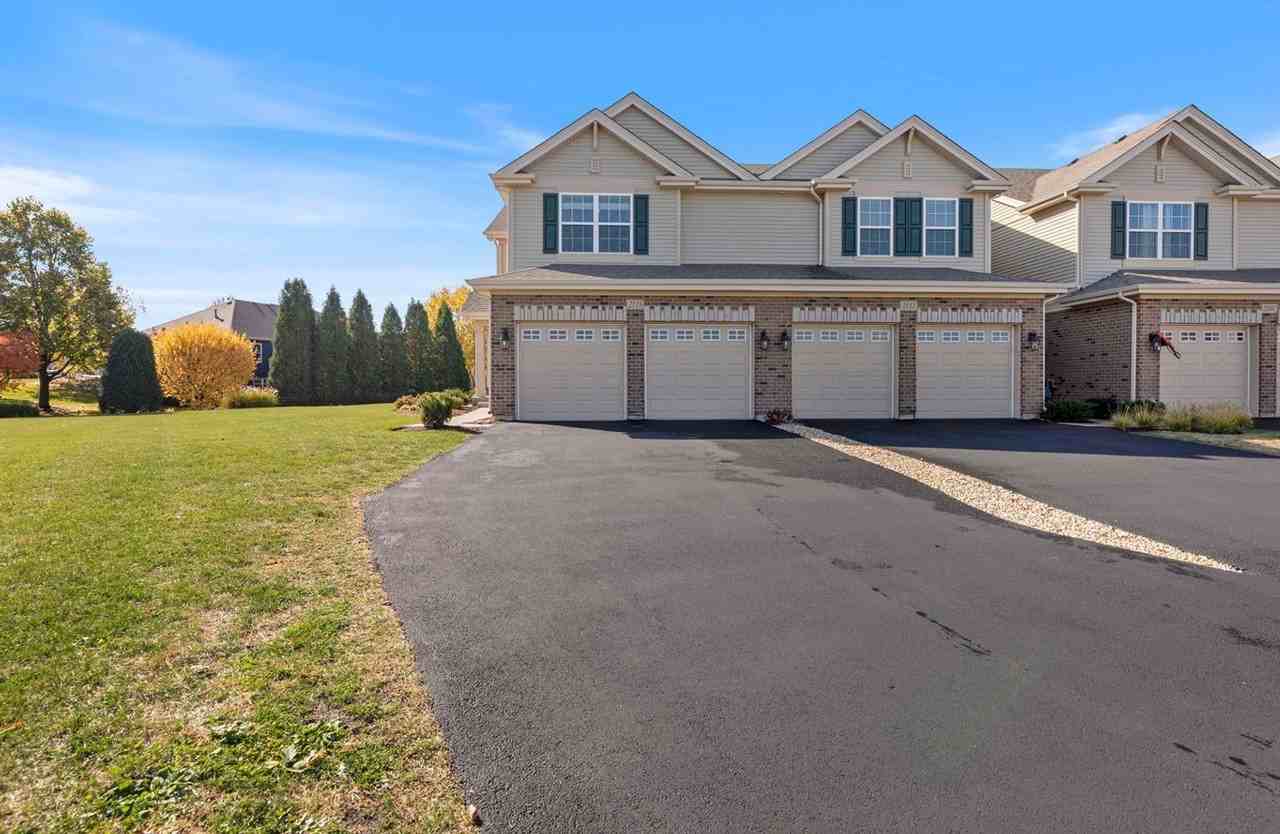 2115 Canyon Creek Ct - Photo 2 of 27