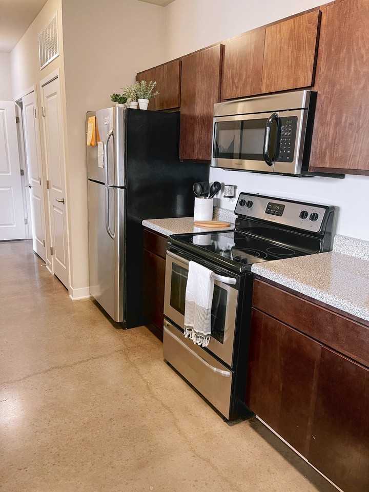 The Avenue - Photo 6 of 50