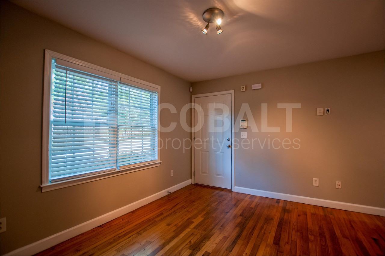 The Courtyard on Kirkwood - Photo 3 of 50