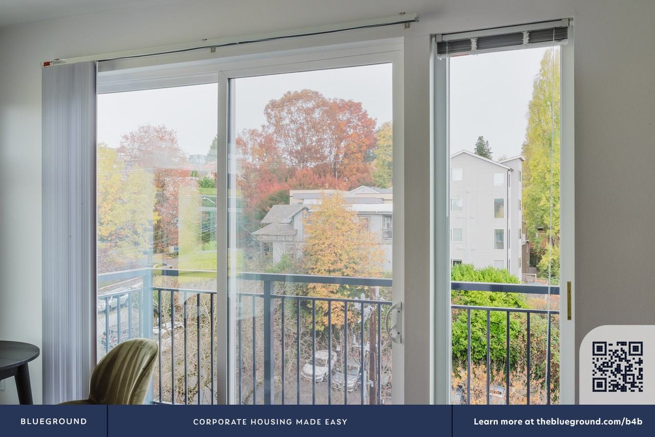 622 Rainier Avenue South - Photo 6 of 170