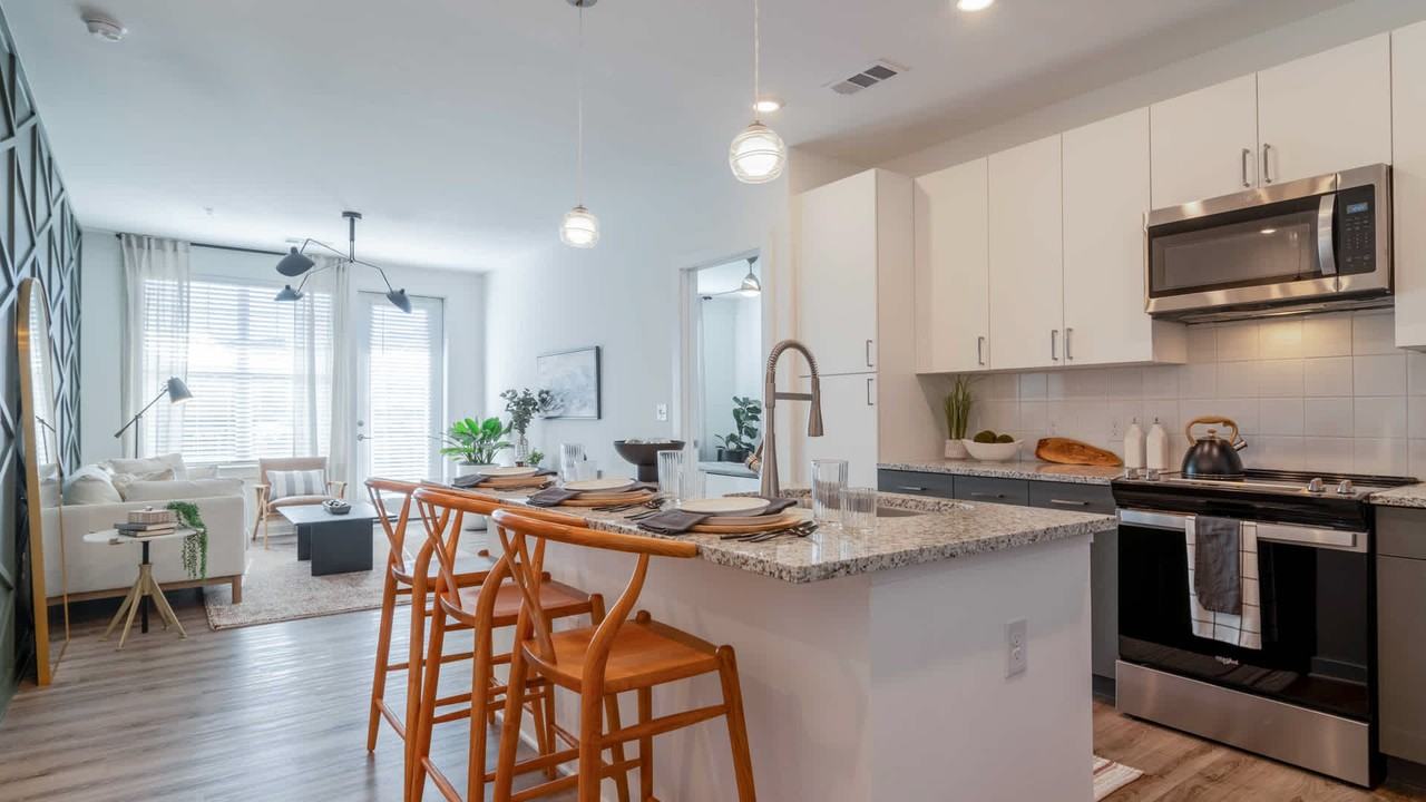 Lyric Sugar Hill - Photo 7 of 28