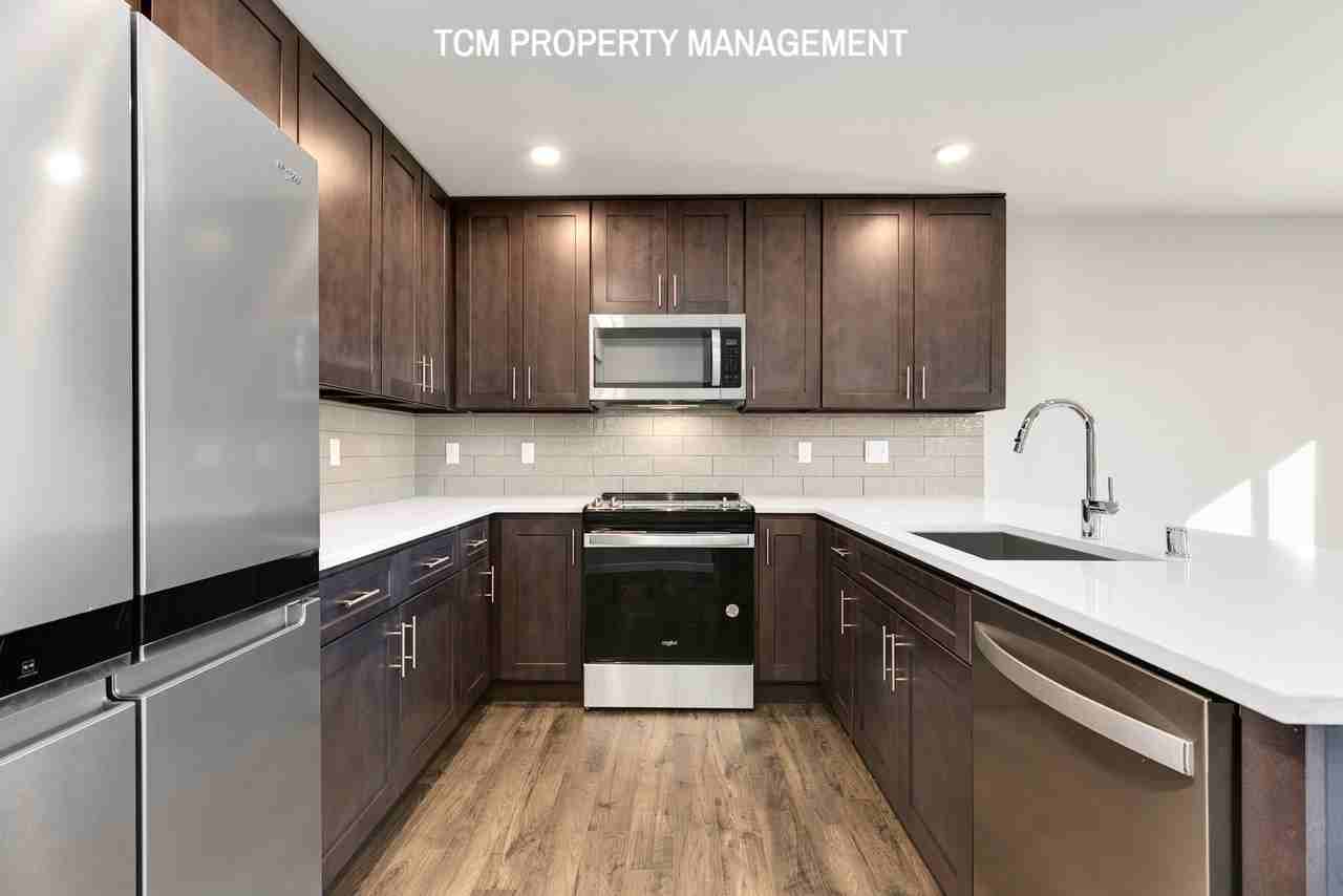 9510 7th Ave Se #NA - Photo 3 of 24