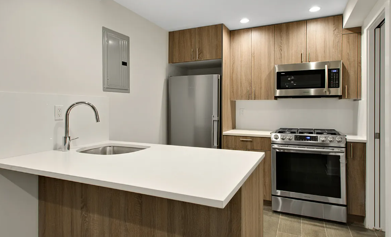 410 East 84th Street #1A - Photo 3 of 8