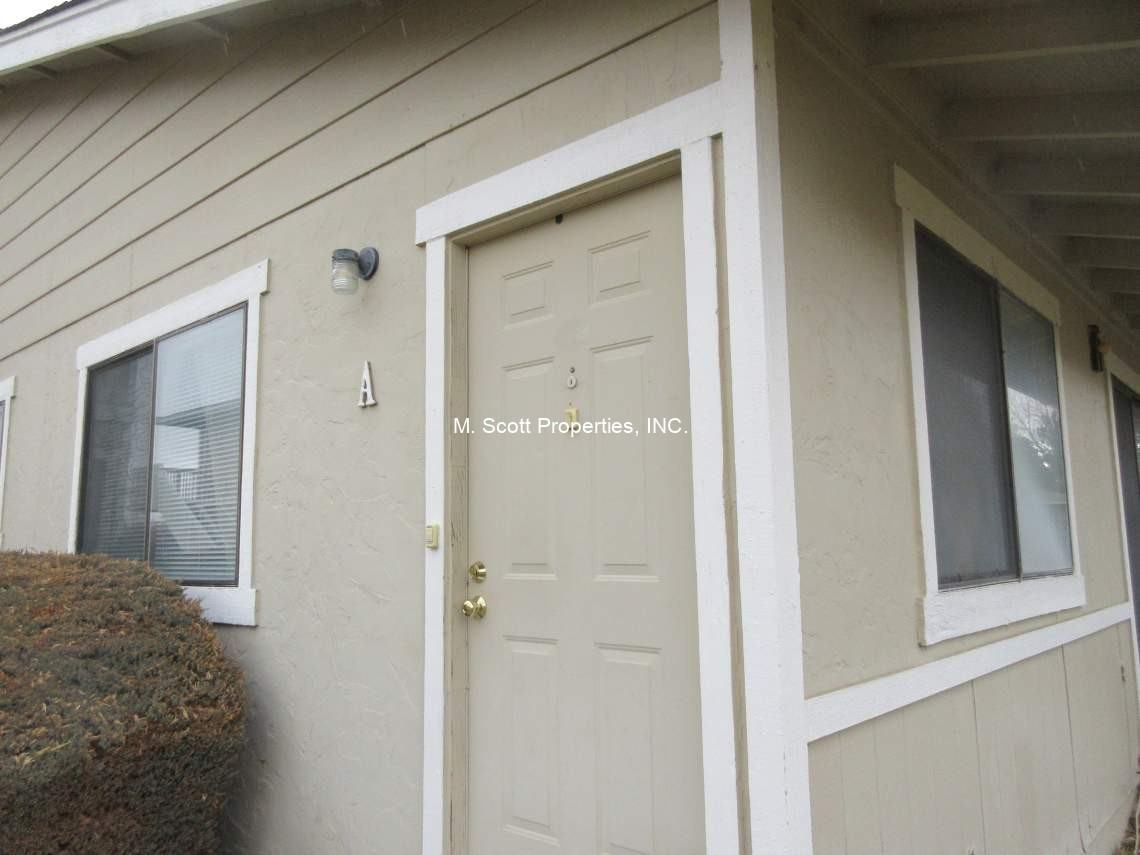 1188 Townhouse Cir #A - Photo 2 of 2