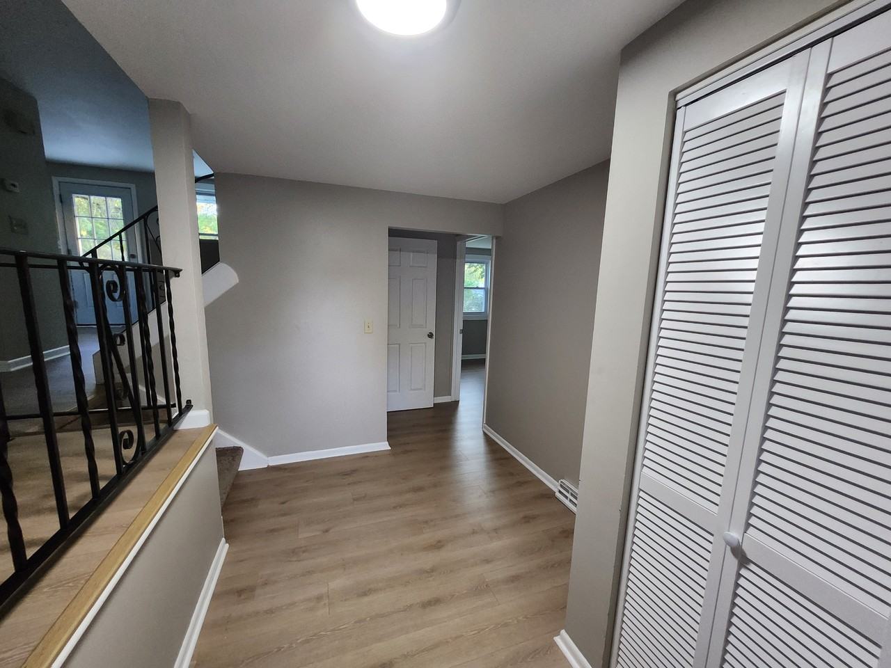 655 Sunflower Dr #NA - Photo 2 of 19