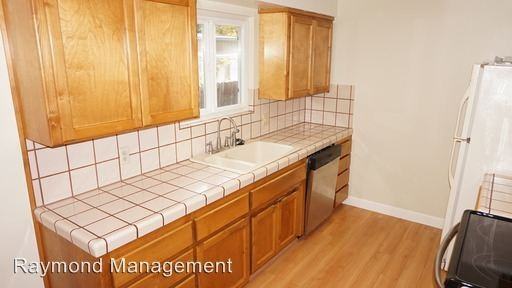 5200 Moddison Ave - Photo 2 of 28