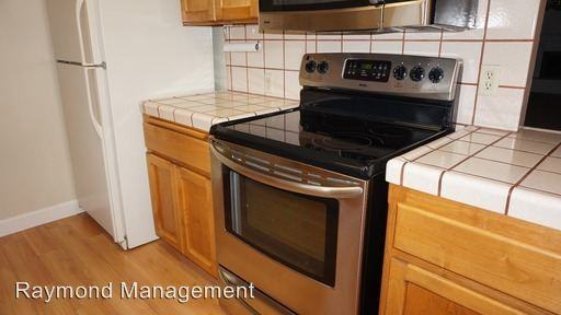 5200 Moddison Ave - Photo 3 of 28